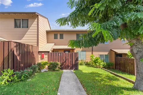 92-1335 Panana St #61, Kapolei, HI 96707
