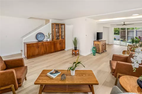 808 Koko Isle Cir #2201, Honolulu, HI 96825