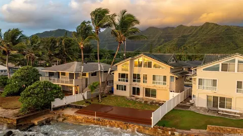 53-853 Kamehameha Hwy, Hauula, HI 96717