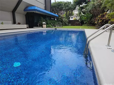 1535 Pensacola St #508, Honolulu, HI 96822