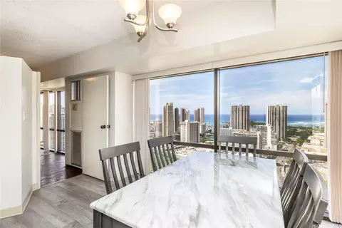 1750 Kalakaua Ave #3201, Honolulu, HI 96826