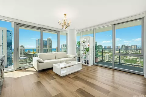 1500 Rycroft St #2718R, Honolulu, HI 96814