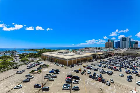410 Atkinson Dr #1250, Honolulu, HI 96814