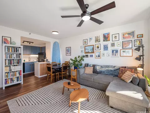 876 Curtis St #3302, Honolulu, HI 96813
