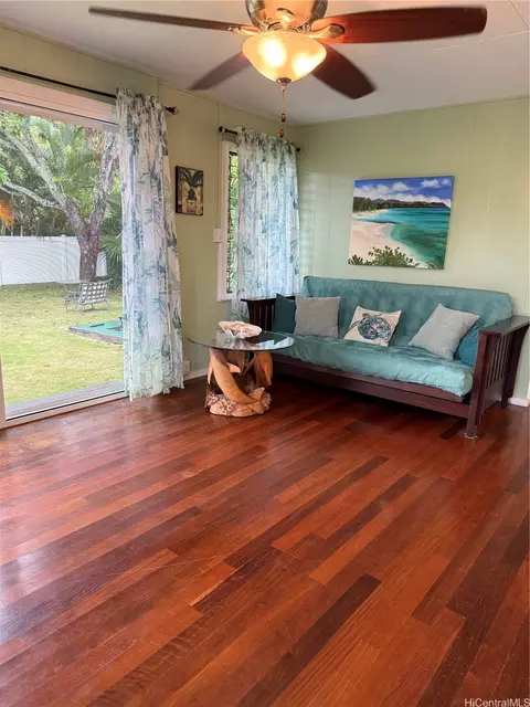 413 Kihapai St #A, Kailua, HI 96734