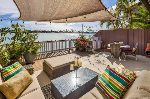 109 Koko Isle Cir #2202, Honolulu, HI 96825