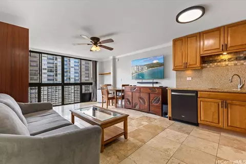 2345 Ala Wai Blvd #1704, Honolulu, HI 96815