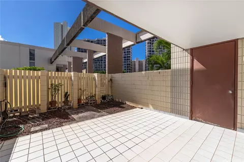 5065 Likini St #C113, Honolulu, HI 96818
