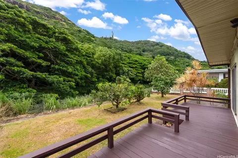 1816 Ala Aolani St, Honolulu, HI 96819