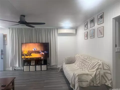94-567 Awamoi St, Waipahu, HI 96797