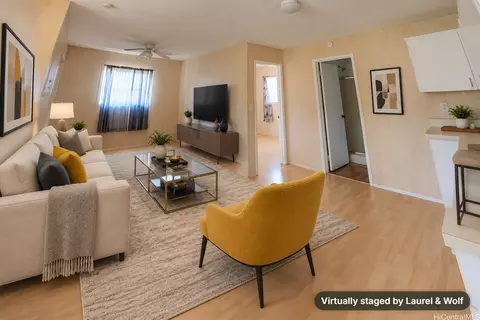 Living - 132 Kuliouou Rd, Honolulu, HI 96821 photo 2 of 6