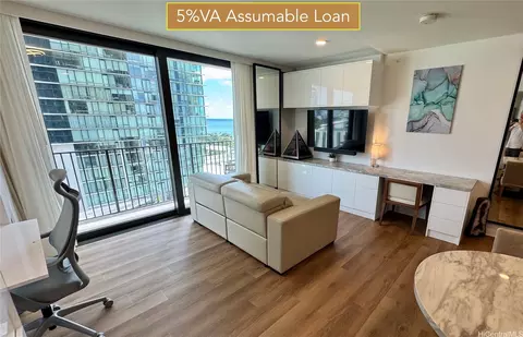 987 Queen St #1612, Honolulu, HI 96814
