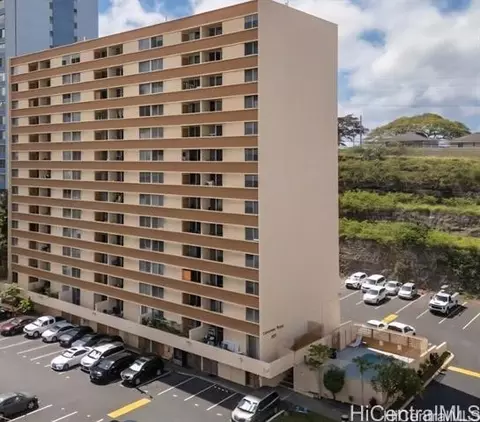 801 Ala Nioi Pl #404, Honolulu, HI 96818