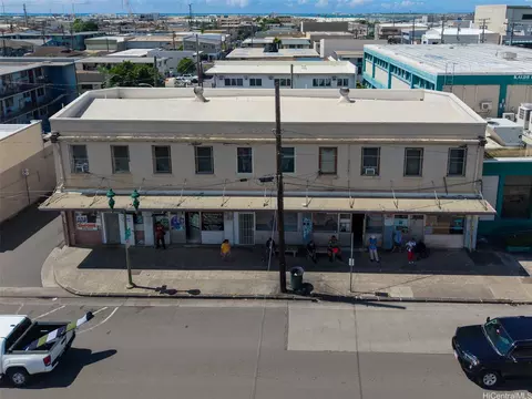 926 Kopke St, Honolulu, HI 96819