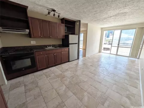 1655 Makaloa St #714, Honolulu, HI 96814