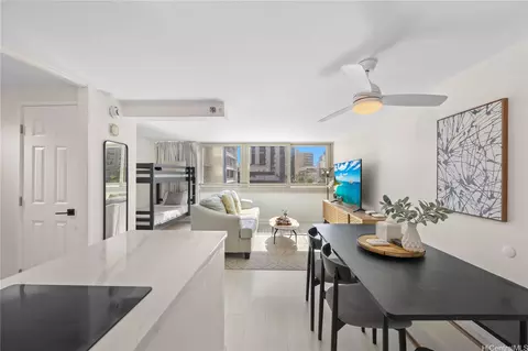 445 Seaside Ave #721, Honolulu, HI 96815