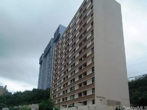 801 Ala Nioi Pl #405, Honolulu, HI 96818