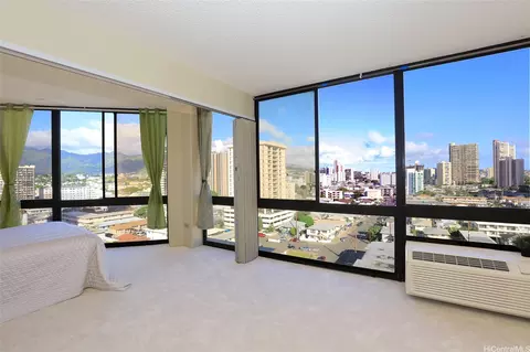 747 Wiliwili St #1204, Honolulu, HI 96826