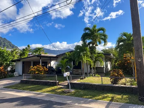 85-317 Imipono Pl, Waianae, HI 96792