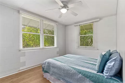 Bedroom - 513 W Hind Dr, Honolulu, HI 96821 photo 1 of 2