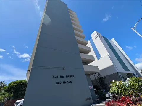 620 Mccully St #903, Honolulu, HI 96826