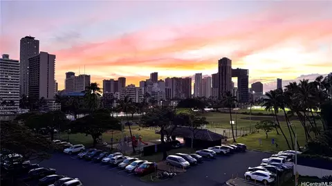 509 University Ave #504, Honolulu, HI 96826