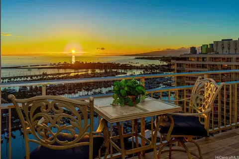1777 Ala Moana Blvd #1702, Honolulu, HI 96815