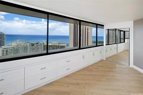 1700 Ala Moana Blvd #3104, Honolulu, HI 96815