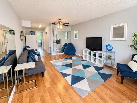 1720 Ala Moana Blvd #304A, Honolulu, HI 96815