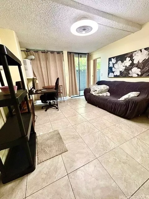 454 Namahana St #101, Honolulu, HI 96815