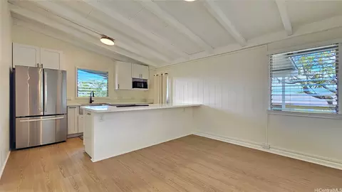 99-749 Hukaa St, Aiea, HI 96701