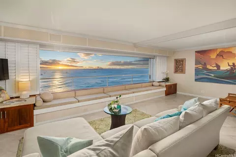 2895 Kalakaua Ave #1404 & 1405, Honolulu, HI 96815