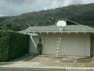 338 Puamamane St, Honolulu, HI 96821 photo 1