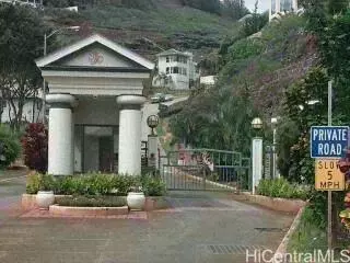 5543 Poola St, Honolulu, HI 96821 photo 1