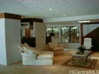 5132 Poola St, Honolulu, HI 96821 photo 1