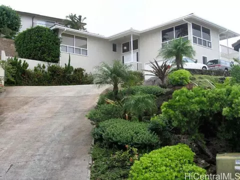 1716 Ihiloa Pl, Honolulu, HI 96821 photo 1