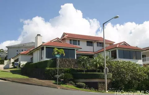 789 Puuikena Dr, Honolulu, HI 96821 photo 1