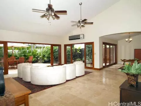105 Wailupe Cir, Honolulu, HI 96821 photo 1