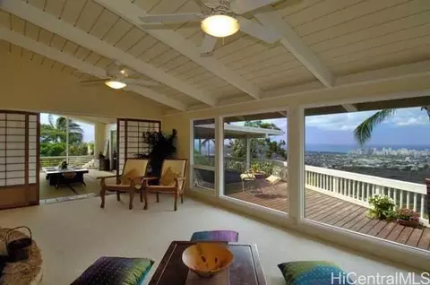 1920 Alaeloa St, Honolulu, HI 96821 photo 1