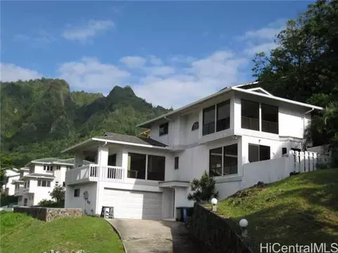 904 Ainapo St, Honolulu, HI 96825 photo 1