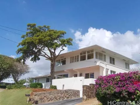 3676 Hilo Pl, Honolulu, HI 96816 photo 1