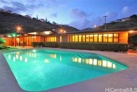 5083 Poola St, Honolulu, HI 96821 photo 1