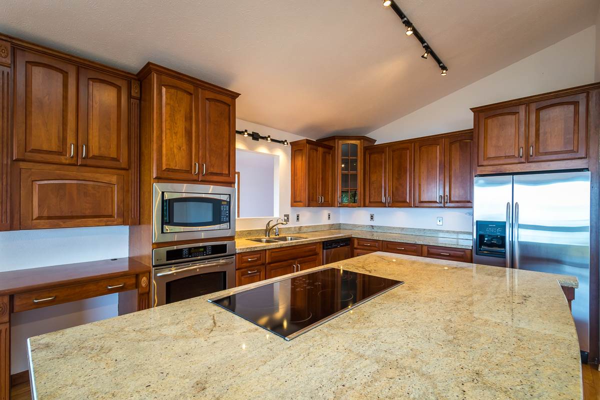 395 Middle Rd, Kula, HI 96790 photo 18