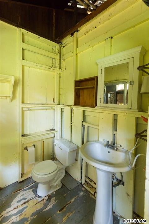 1085 W Kuiaha Rd #E, Haiku, HI 96708 photo 16