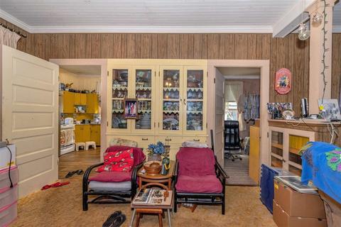 889 Kokomo Rd, Haiku, HI 96708 photo 3