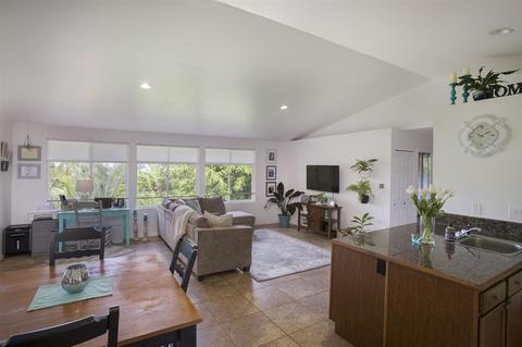 810 Upper Ulumalu Rd, Haiku, HI 96708 photo 23