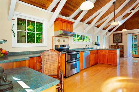 890 Upper Kimo Dr, Kula, HI 96790 photo 11