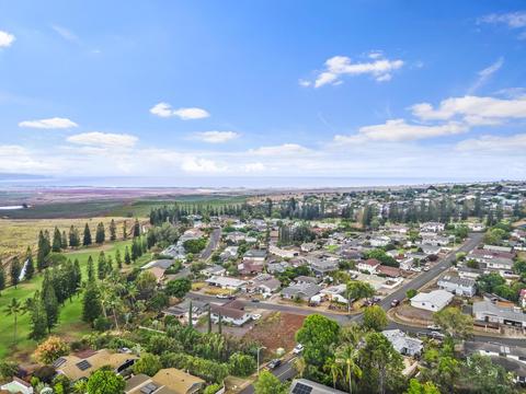 221 Kaualani Dr, Makawao, HI 96768