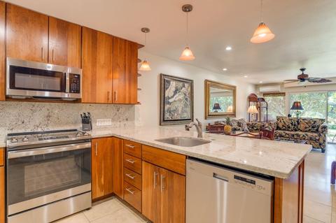 4909 Lower Honoapiilani Rd #C2C, Lahaina, HI 96761