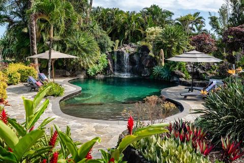 110 Mehana Rd, Haiku, HI 96708